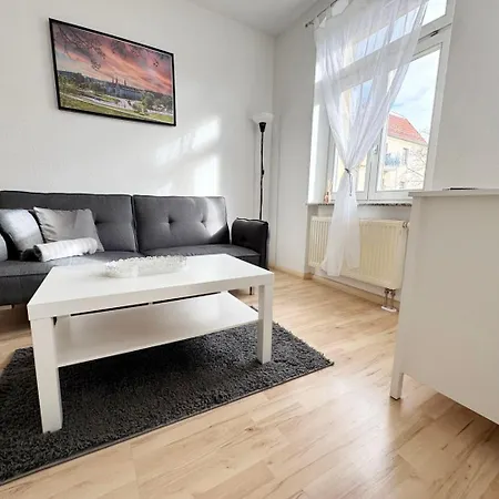 Cozy & Warm In Apartment